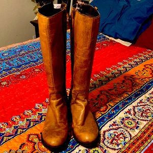 The perfect brown boots!